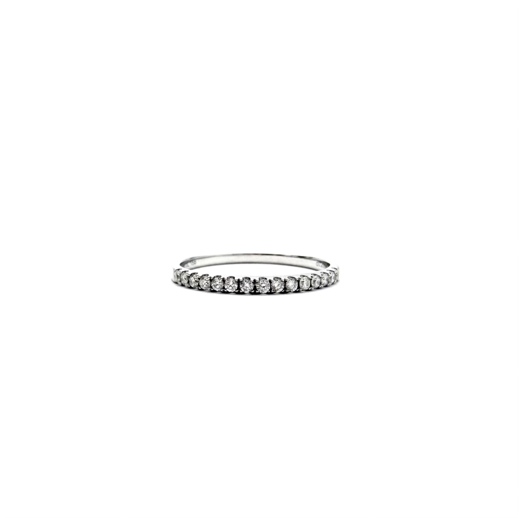 18K White Gold Diamond Band