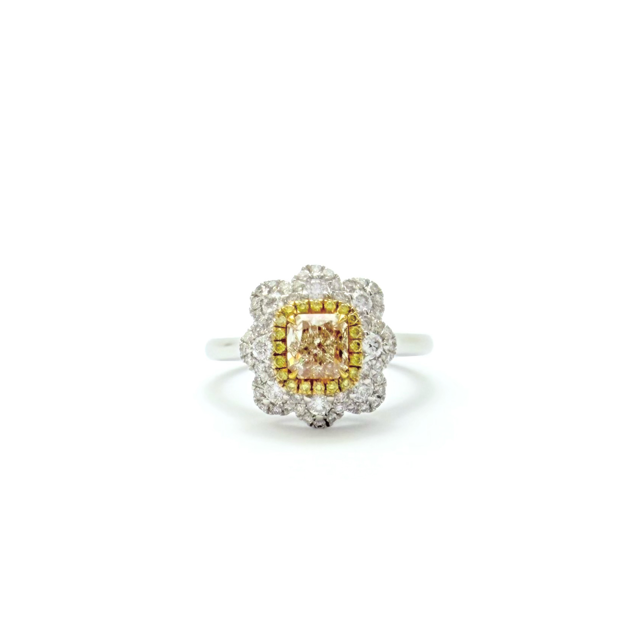 18K Gold Natural Diamond Ring