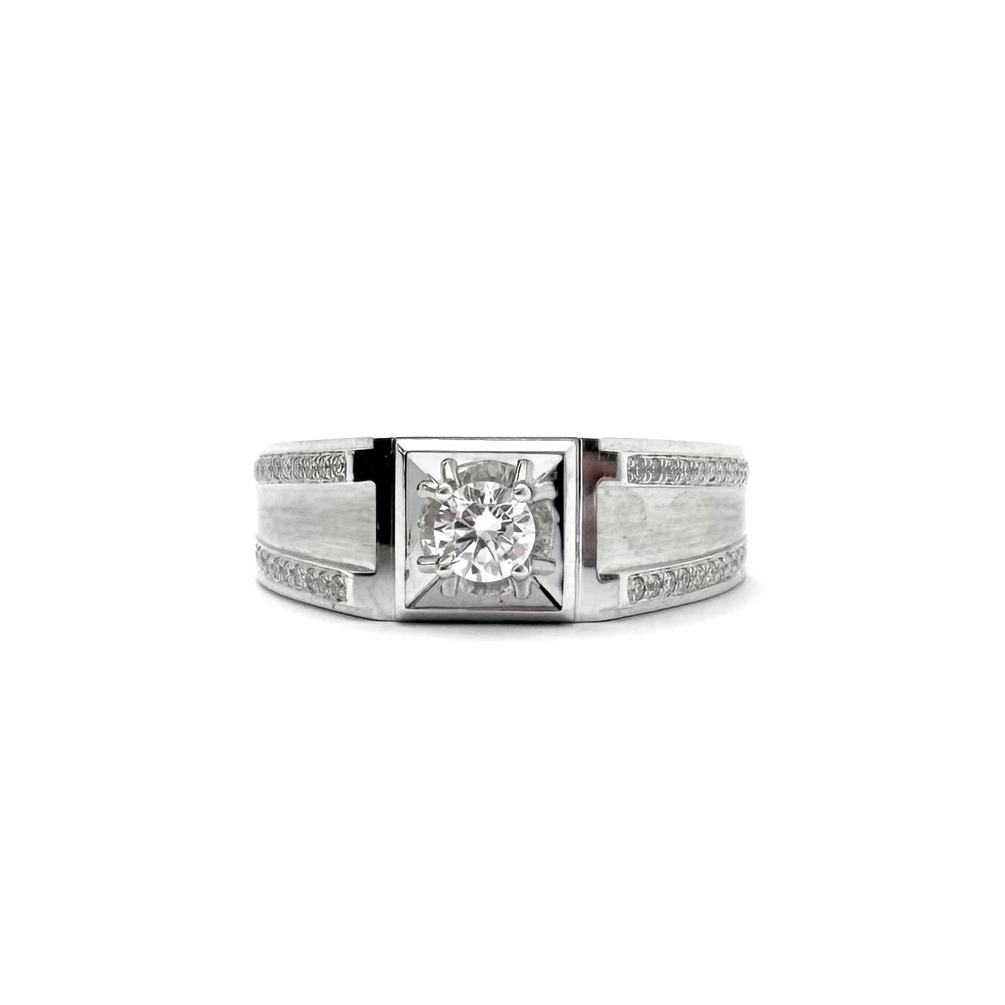 18K White Gold Men's Diamond Band